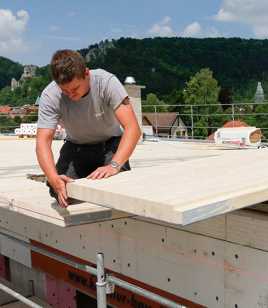 Hausbau komplett mit Holz von der Zimmerei Kaupp